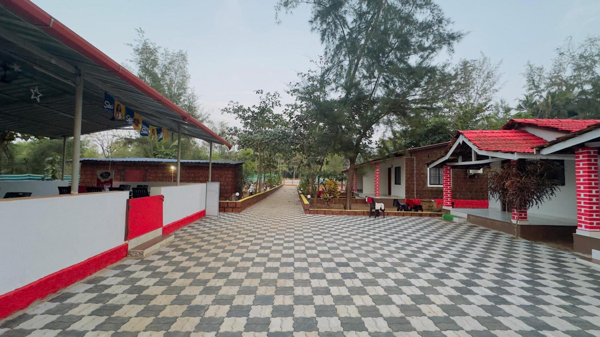 White Sand Beach Stay Resort Kumta Exterior foto